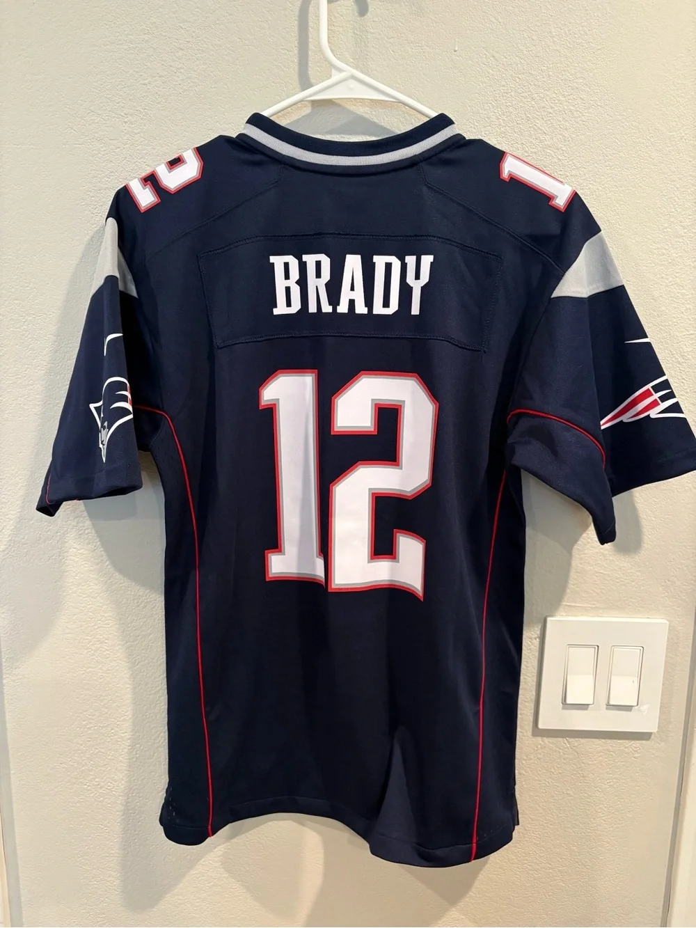 Nike New England Patriots Tom Brady Navy Blue Football Jersey Youth Size Large